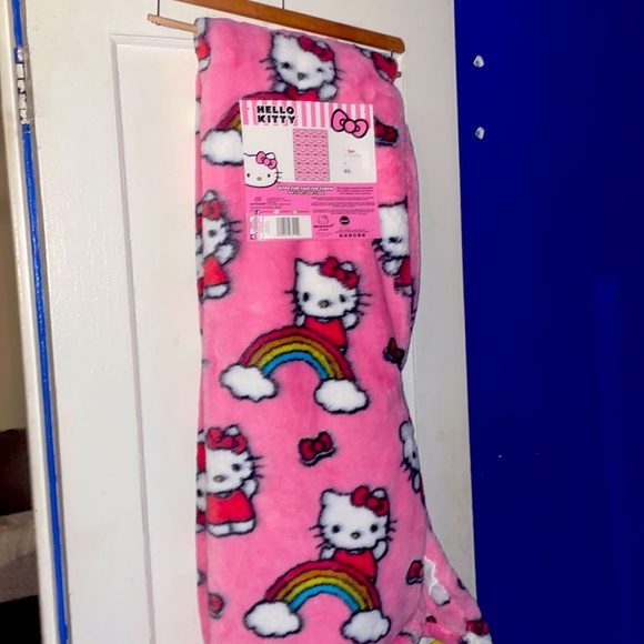 Rare rainbow Hello Kitty ultra fine faux fur throw